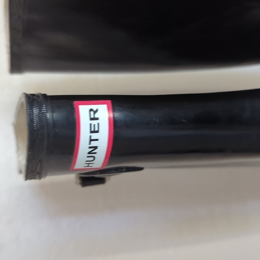 - Hunter Original Black Glossy Outdoor Rain Boots. - Picture 3 of 9